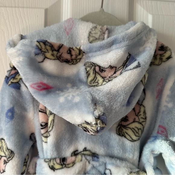 Disney Frozen Elsa Robe | Toddler Robe - Picture 8 of 10